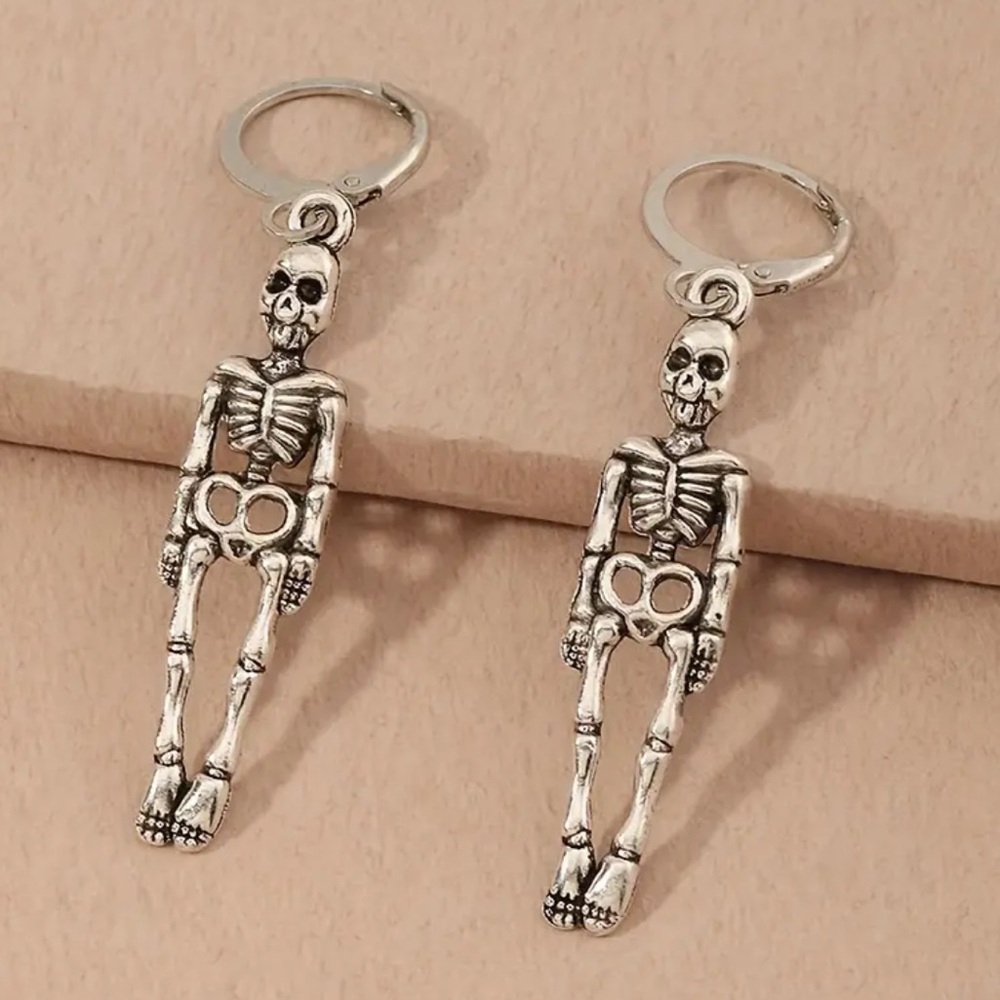 🛍️NIP skeleton hoop earrings